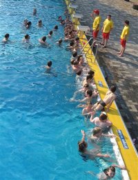 DLRG Schwimmunterricht
